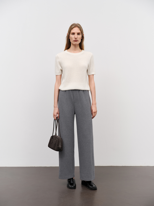 Load image 1 in gallery view. Lightweight Cashmere-Silk Short-Sleeve Sweater
