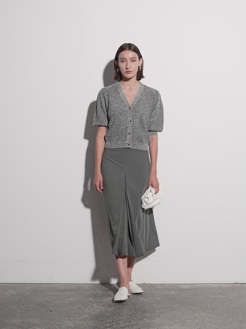Charger l'image 1 dans la galerie. Women's Grey Brioche Stitch Puff Sleeve Top