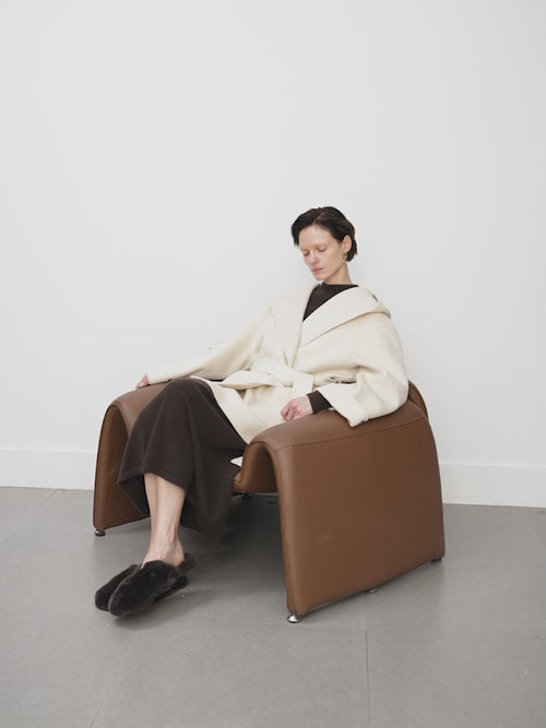 Charger l'image 1 dans la galerie. Women's White Belted Wool Coat with Hood