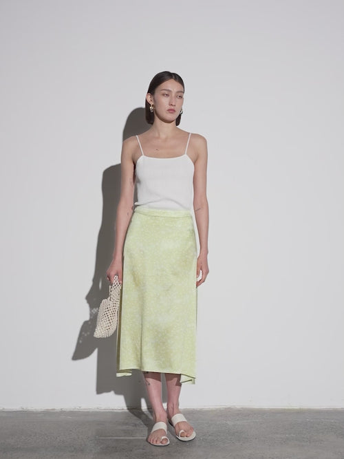 Charger l'image 1 dans la galerie. Women's Light Green Floral Clasic Straight Fit Irregular Hem Skirt