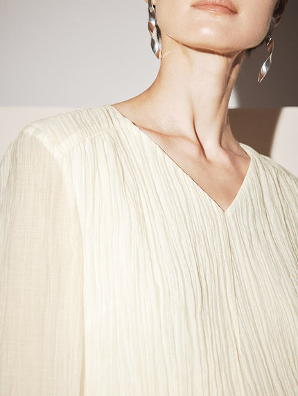 Women's White V Neck Pleat Design Long Sleeve Blouse