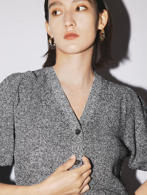 Charger l'image 1 dans la galerie. Women's Grey Brioche Stitch Puff Sleeve Top