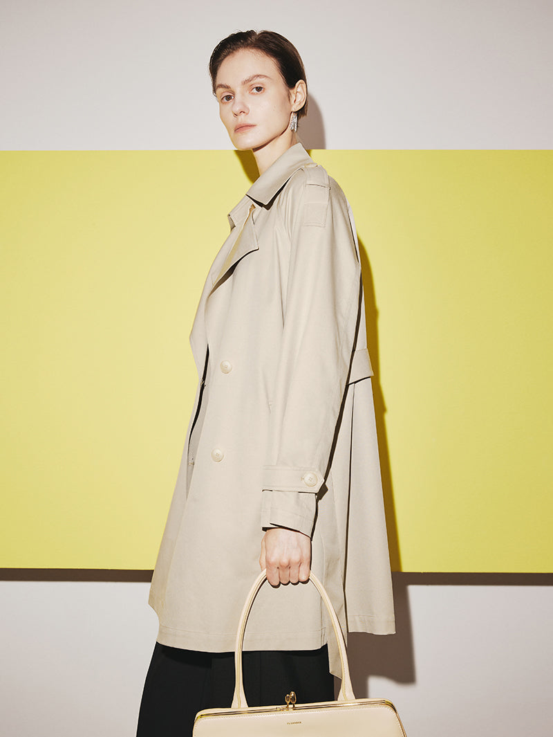 Trench-coat droit à double boutonnage, col à revers cranté, beige