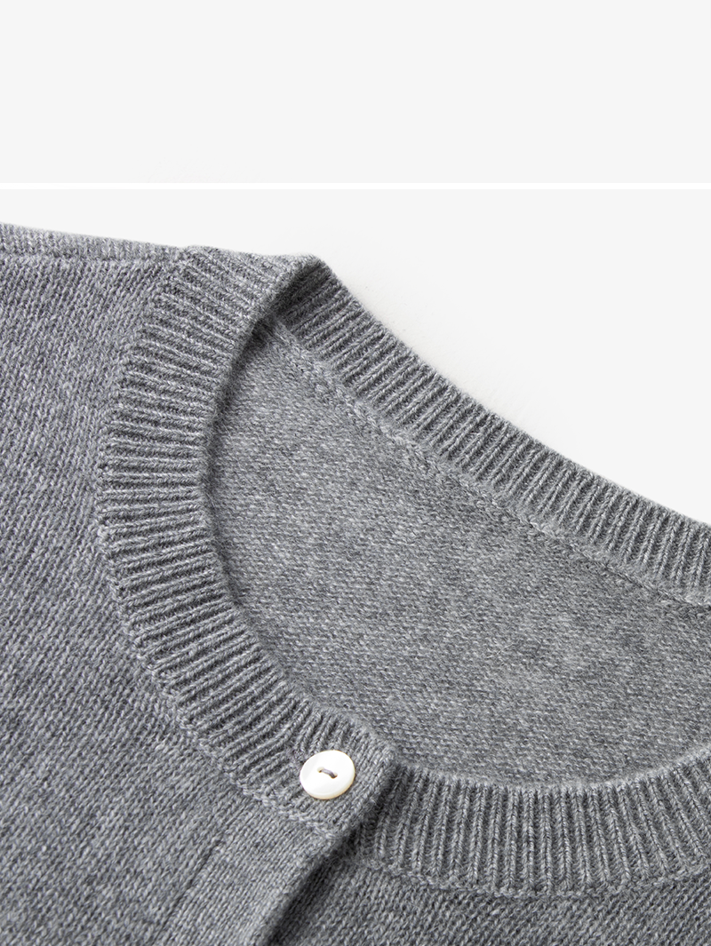 Light gray striped cashmere cardigan with round neck and long sleeves